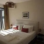 וילה Three Bedroom Sea View Townhouse אלבופיירה