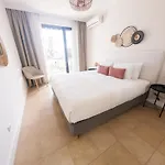 וילה Three Bedroom Sea View Townhouse אלבופיירה