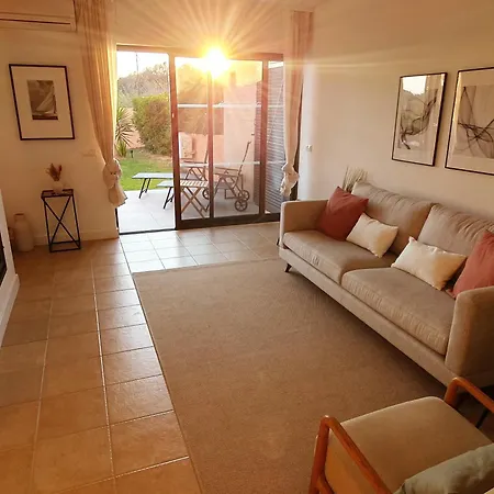 빌라 Three Bedroom Sea View Townhouse *