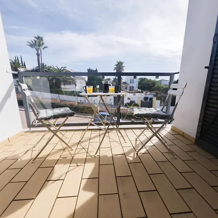 Three Bedroom Sea View Townhouse 阿尔布费拉