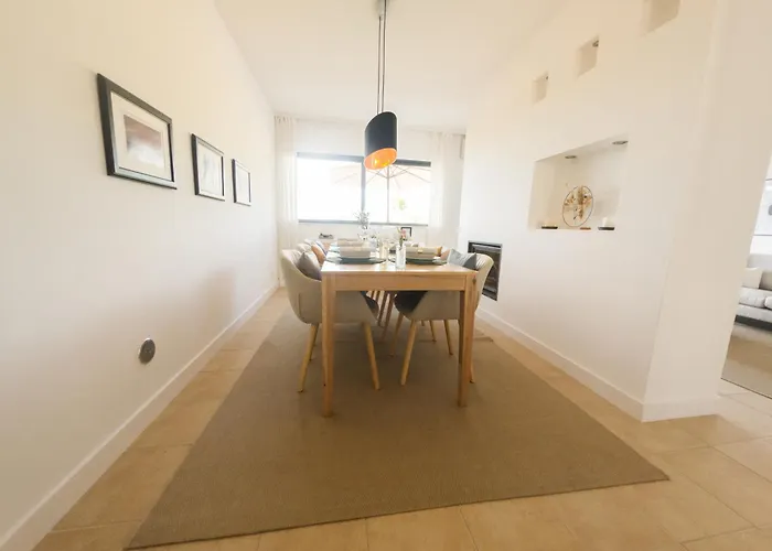 Three Bedroom Sea View Townhouse فيلة البوفيرا