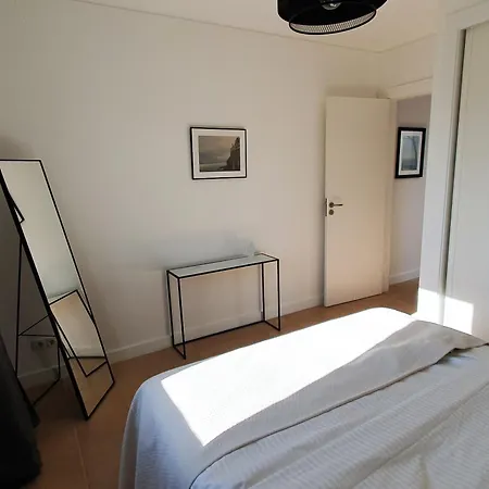 Three Bedroom Sea View Townhouse Вілла *