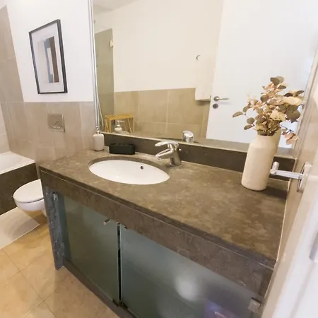 Three Bedroom Sea View Townhouse *